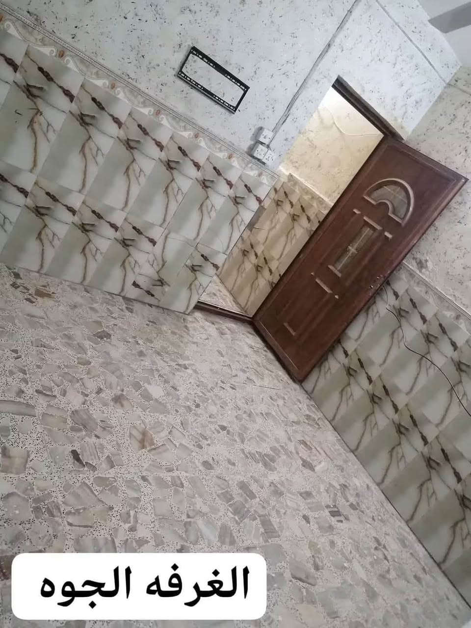 من رخصه الكروب السلام عليكم بيت الإيجار مساحه ١٠٠متر بي غرفتين وحده فوك وحده جوه واستقبال ومطبخ وترك وحمام وسطحين إيجار البيت 550 بي مجال قليل والمنطقه بحي القاهره للاستفسار الرقم *********** موجود خاص
