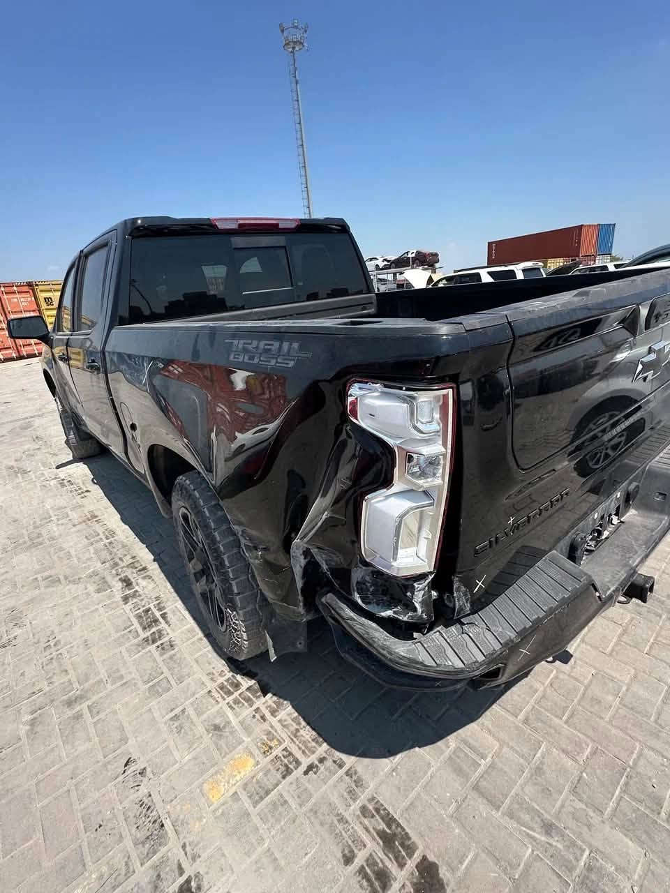 سلفرادو ترال بؤس • ٨ سلندر • بدون ايرباك