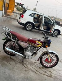 للبيع دراجه سونك موديل 25 محرك 200 السعر 750 07818849663  07505123938