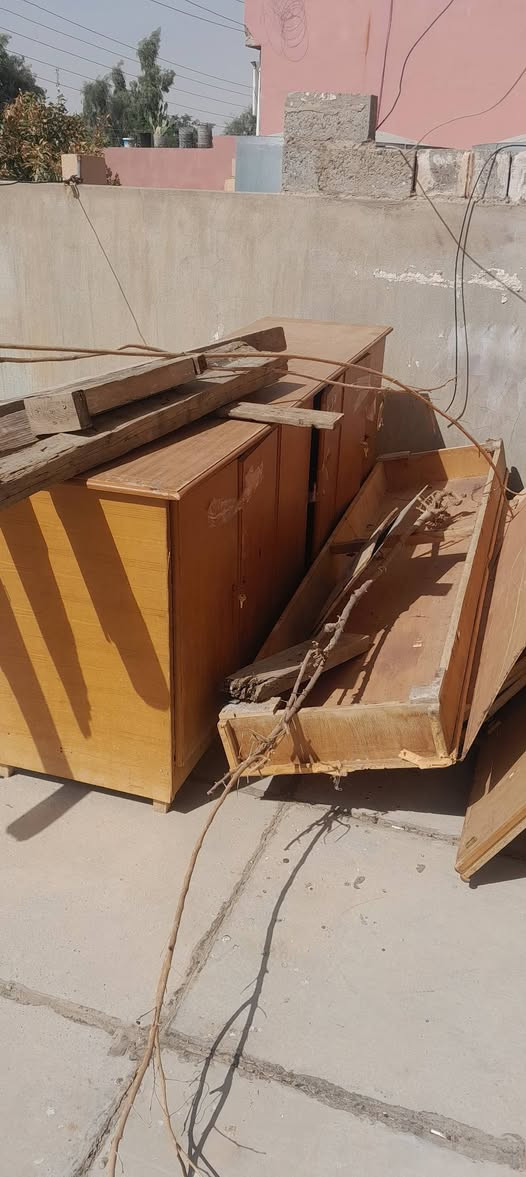 حاجات للبيع بأسعار مناسبة وبيها مجال للتفاوض 🔥
📌 معرض كبير طابقين
نظيف ومستعمل
💰 السعر: 100 ألف دينار — بي مجال
📌 كنتور 4 أبواب
نظيف ومستعمل
💰 السعر: 90 ألف دينار — بي مجال
📌 بوفية فراش
نظيفة ومستعملة
💰 السعر: 50 ألف دينار — بي مجال
📌 براد ماء أبو القارورة
مستعمل
💰 السعر: 40 ألف دينار — بي مجال
📌 عربانة للمعوقين
مامستعملة أبدًا وحالتها ممتازة
💰 السعر: 150 ألف دينار — بي مجال

بنكه سقف اصلي قديم  تشتغل بس اتخربط السعر  ٣٠ بي مجال
📲 للاستفسار ومعرفة التفاصيل أكثر:
عبر الخاص أو الواتساب، أو الاتصال على الرقم:
***********
✨ أسعار مناسبة والتفاوض موجود للجادين
