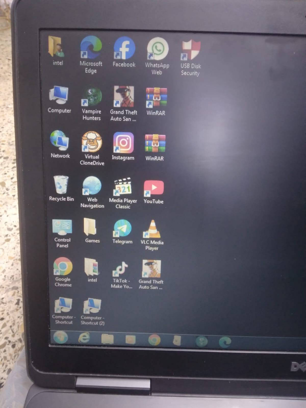 سلام عليكم عندي لابتوب للبيع DELL Windos7 اريده ب250 الف الله شاهد نظيف كلش ومستعمل شيء قليل مكاني بغداد الغزاليه رقمي ***********

نص مكتوب في الصور:
- Item Value OS Name Microsoft Windows 7 Ultimate Version 6.1.7601 Service Pack 1 Build 7601 Other OS Description Not Available OS Manufacturer Microsoft Corporation System Name INTEL-PC System Manufacturer Dell Inc. System Model Latitude E5540 System Type x64-based PC Processor Intel(R) Core(TM) i3-4010U CPU @ 1.70GHz, 1701 Mhz, 2 Core(s), 4 Logical Pr... BIOS Version/Date Dell Inc. A05, 20/02/2014 SMBIOS Version 2.7 Windows Directory C:\Windows System Directory C:\Windows\system32 Boot Device \Device\HarddiskVolume1 Locale Iraq Hardware Abstraction Layer Version = "6.1.7601.24563" User Name intel-PC\intel Time Zone Pacific Daylight Time Installed Physical Memory (RAM) 8.00 GB Total Physical Memory 7.91 GB Available Physical Memory 4.90 GB Total Virtual Memory 15.8 GB Available Virtual Memory 13.5 GB Find what: Find Close Find Search selected category only Search category names only
- intel Microsoft Edge Facebook WhatsApp Web USB Disk Security Computer Vampire Hunters Grand Theft Auto San ... WinRAR Network Virtual CloneDrive Instagram WinRAR Recycle Bin Web Navigation Media Player Classic YouTube Control Panel Games Telegram VLC Media Player Google Chrome intel TikTok - Make Yo... Grand Theft Auto San ... Computer - Shortcut Computer - Shortcut (2)