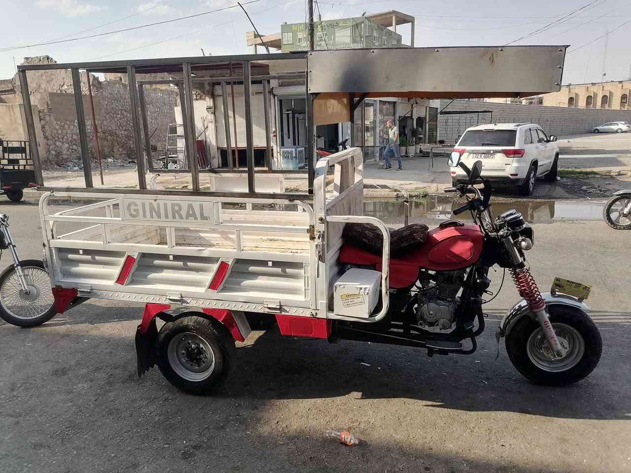 للبيع موديل ٢٠٢٢ منفيس وبليته كلها عالبلاد السعر مليون و٢٥٠ وبيها مجال مكاني كركوك شراي اتصل
***********
