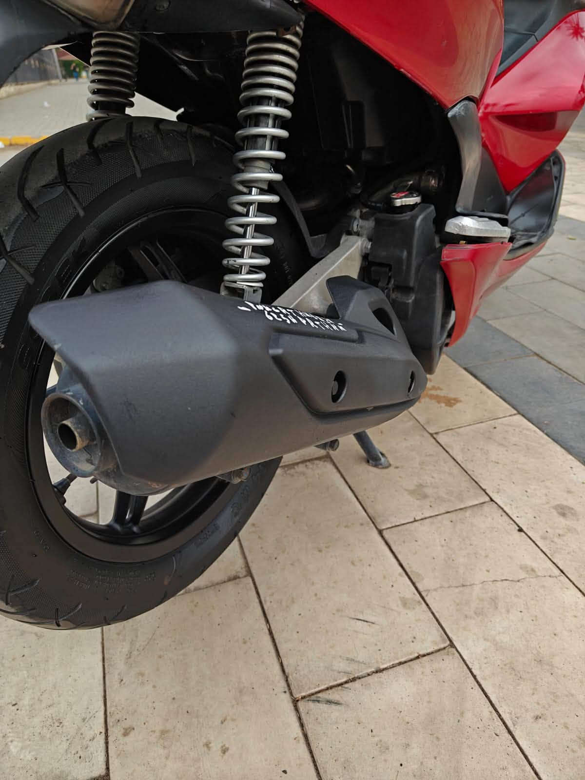 سلام عليكم....
دراجة (PSX)...(جيل الاول)  
🛵للبيع   مامتعوبه
دراجة شلعه معدل كهربائيات كلهه شغاله 
دراجة جديده  بلادية
أي نقص مابيهة دراجه مكفوله كفاله عامه بشرط علفحص اذا برغي مفتوح ترجع دراجة مال جناي 
جيب فيتر وتعال افحص مستعجل على بيعتهه السعر مليون و250
العنوان بغداد  الكرخ  الاستفسار الاتصال على الرقم 📞***********
