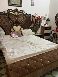 سرير • مستعملة
