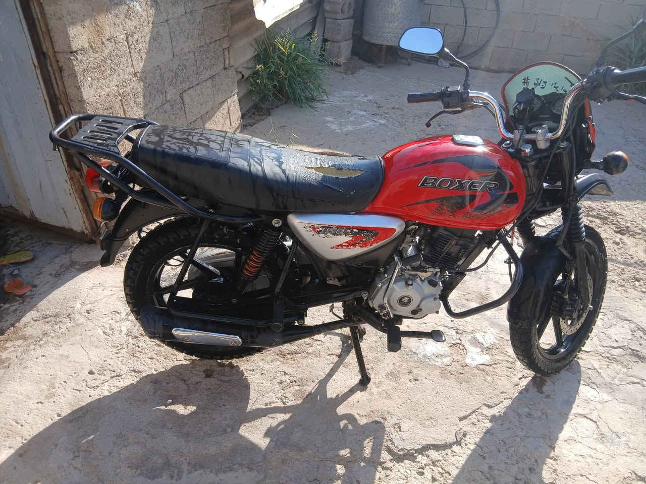 السلام عليكم عندي دراجه بوكسر للبيع موديل 2022 شهر 12 يوم 18 دراجه علا وضع الشركه كله بلادي مكاني بغداد الزعفرانيه شراي يتصل ***********
