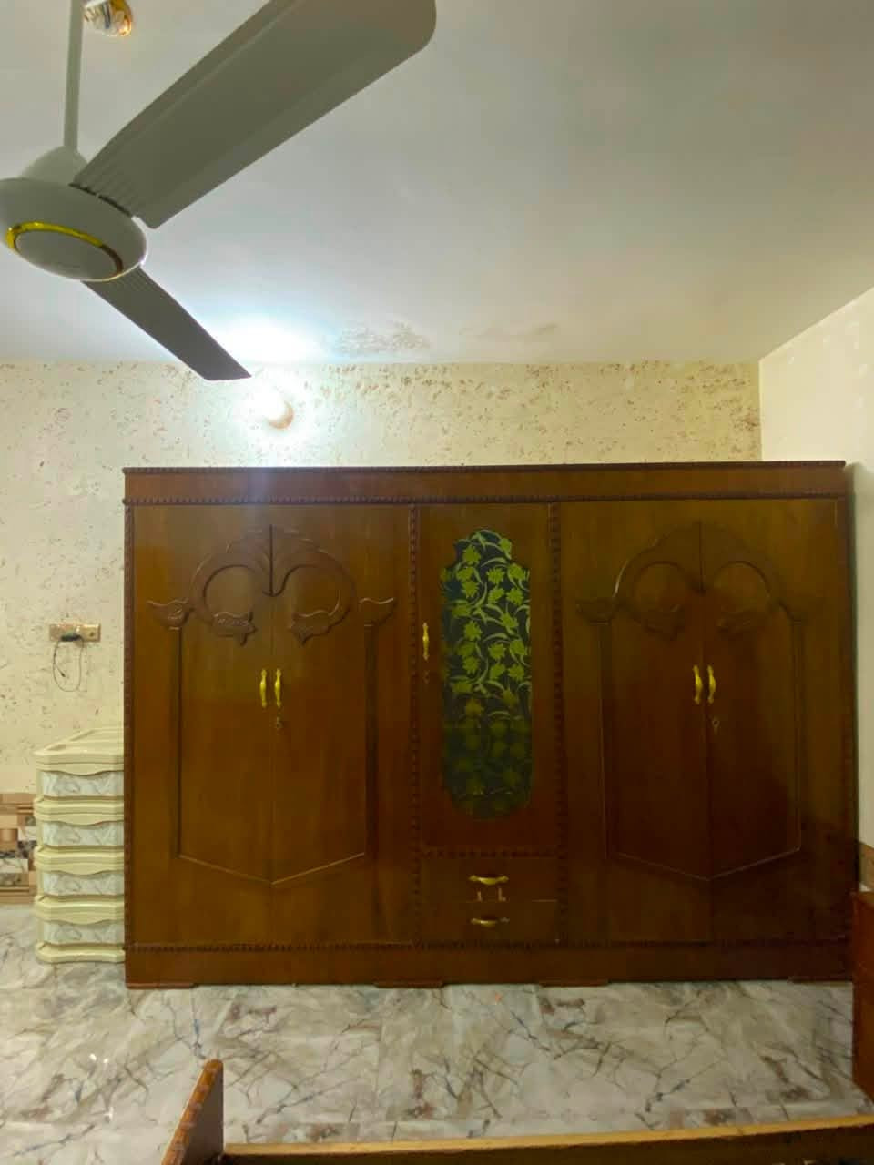 السلام عليكم
يوجد غرفة نوم  6 قطع.  داخل خارج صاج عراقي حطاطه 

غرفه كلش نظيفه 95‎%‎ نظافتها 

موجوده في القائم الكرابله تكدر تجي تشوفها 

***********واتساب 

سعرها :مليون بيها مجال بسيط
