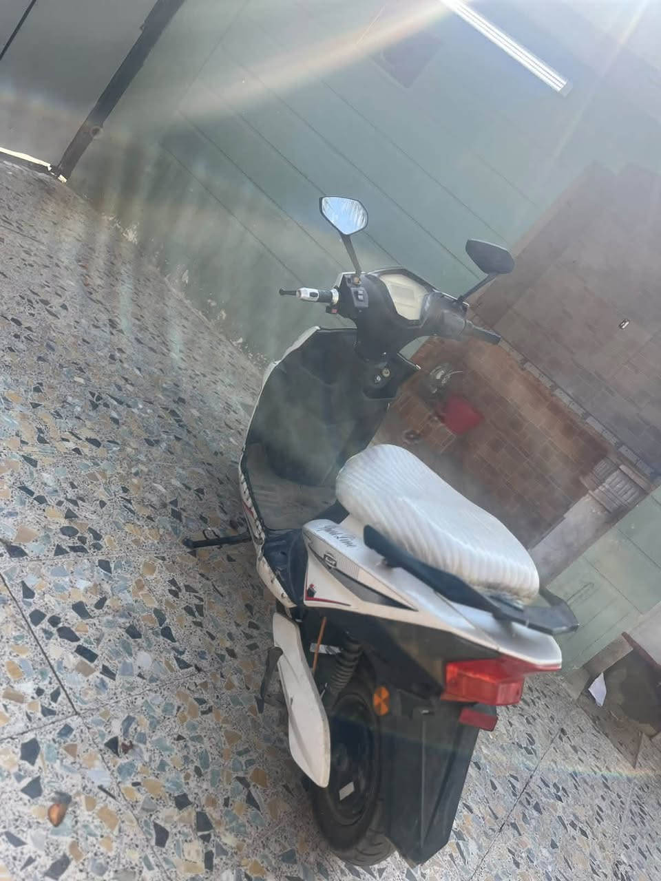 السلام عليكم موطور شحن للبيع موديل 2023
موطور كهربائيات كله شغل 
دبل اشاره إشاره يمنا يسره شغله 
بنظام  R 
خمس بطاريات كبار 
 سعر 400 وبي مجال 
للاستفسار *********** 
واتساب ***********
