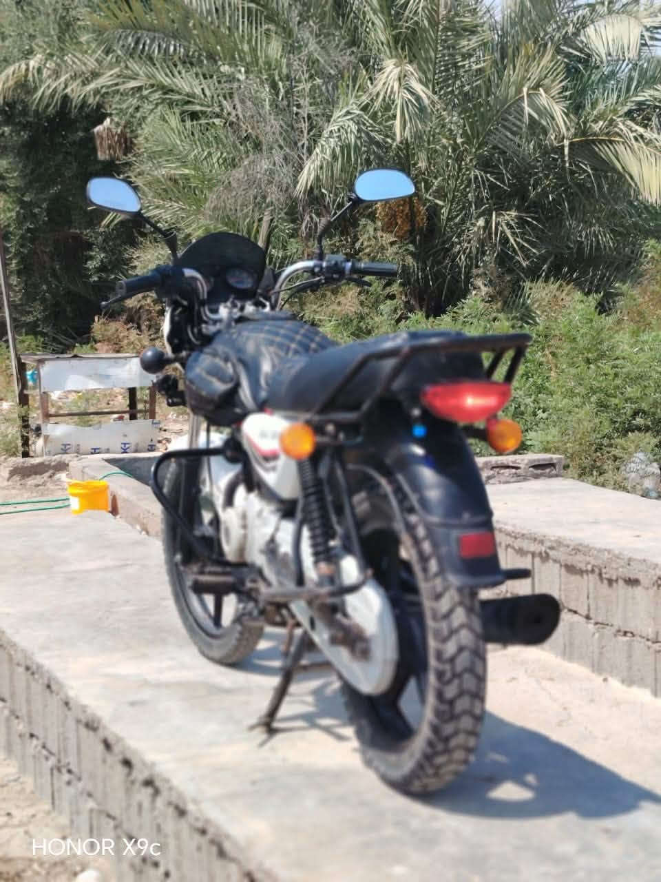 دراجه بوكسر 2021 أوراق كامله شرط الترقيم كفاله عامه كهربائي سلف كله كامل
محرك مكفول 800 او بيها مجال للشراي مكاني طريق الخالص مقابل الأسود ام المدارس *********** (مكلف بالنشر )
