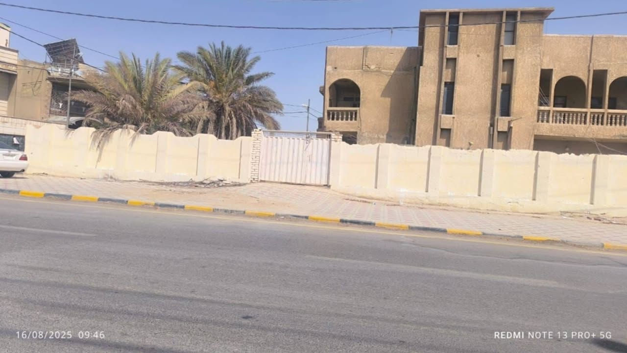 للبيع دار 500م ركن طابقين يقع في حي المتنبي .للاستفسار *********** بي واتساب
