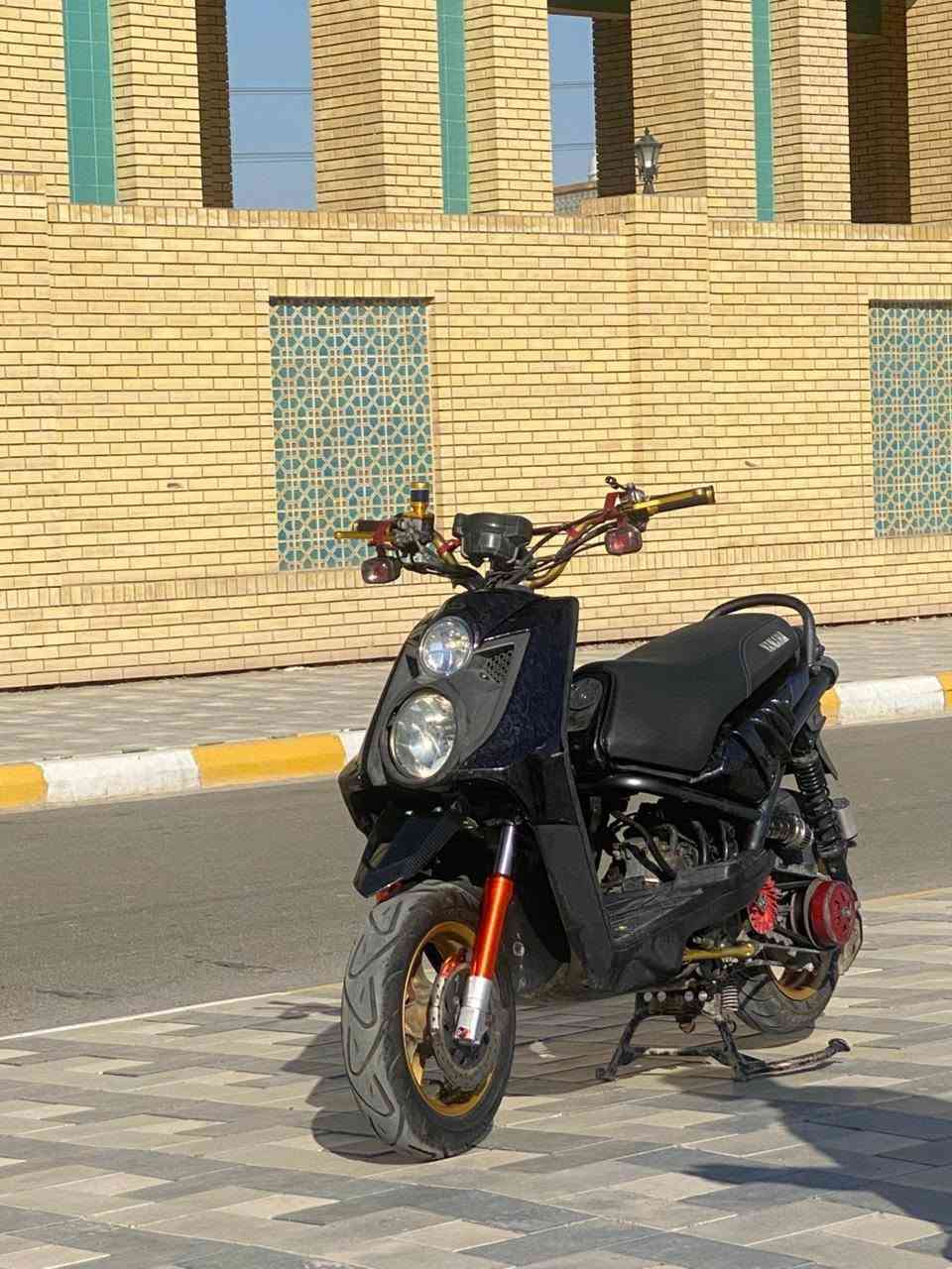 سلام عليكم شباب دراجه سكنس جبلي للبيع الون الاصلي رصاصي و مغلفه كاربون فايبر و دراجه ما مفتوحه و مكينتهه خرسه وما صالهه هواي من نزلتهه و دراجه كلهه مزوده وغراضهه البلاد كلهه موجوده يمي و كفاله عامه جيب فيتر وتعال السعر مليون و نص و بيهه مجال للشري بس دراجه صالهه فتره قليله من نزلتهه من الرمبه و الشراي يراسلني واتساب *********** و الي يدك عليه عل خط هاذ رقمي الثاني *********** عنواني كوت الزهراء شارع المدارس
