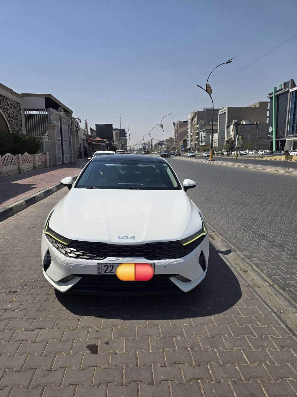 سلام عليكم لبيع K5 خليجي مديل 22  شركه دوليه  فول موصفات لاخير
سقف بنوراما 
فول واحد على واحد 
السيارة مرغوبه  حجم محرك 2000 دوش  المرغوب 
ماشيه 67حقيقي 
رقم اربيل 

تحكمات ستيرن 

سايد بريك بصمه 

شاشه كبيرا ابل كار بلي
داش كام 
حساسات 360 

توقف ذاتي 

تحديد مسار

كشنات جلد 

وضعيات قيادة

كروس سرعه

 قطعتين تبريد خلفيه 

تشغيل عن بعد 💥
مري شفط
باب بصمه فول💫
وباقي موصفات الK5 المعروفه👌

دخول ذكي بصمه💢

السياره كفاله عامه عده شبرين بارد بجاملغ الخلفي    رصعه زغيره بل باب صغيره

السعر ١٧٩ بيه مجال بسيط 
بيع مستعجل 
***********

العنوان النجف شارع الزهور
