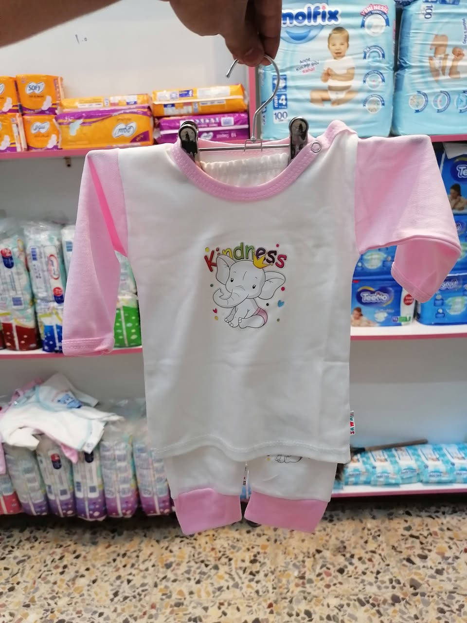 🛍️ تأخرنا عليكم بالطلبات… بس هالمرة راح نفرحكم! ❤️
وصلت دفعة جديدة من مستلزمات حديثي الولادة والأطفال 👶🏻✨
👕 تراكات بهاري لحديثي الولادة ولعدة أشهر
🧸 سيت تراك 4 قطع: تراك كامل + كلاو + صدرية
🌼أوفر مخمل بكوالتي جداً عالي 
🍄جنطة العنايه بالطفل تجي 5 قطع 
👗 أثواب بناتي وولادي ردان بهاري
🍂برنص عادي وسوبر بخامة قطن 100%
👶 حضينة وگماط بـ3 فئات: عادي، وسط، وسوبر كوالتي
🩳 شورت الطفل بعد الحفاظة — مثل ما طلبتوا 😅
🎀 عصابات أطفال مفرد
🍼 فرشة ممه طبية + حلمات وممات AVEAT بجميع
الأحجام
🍼 ملهايات طبية بألوان وموديلات تخبل
🍼 ممه گزاز حديثي الولادة FISH

وهذا مو كلشي! 😍 هواي شغلات جديدة ومتوفرة داخل بيت الطفل.
📍 موقعنا: سبع البور، شارع السوداني، مقابل أفران الحيدرة، مجاور أبو حيدر للمواد الإنشائية.
🚚 التوصيل متوفر ومجاني!
📸 شفتوا شي عجبكم؟ علّقوا على الصورة ويصلكم السعر والتفاصيل.
📩 للاستفسار راسلونا على صفحة بيت الطفل أو واتساب: ***********
❤️ بيت الطفل… كلشي يحتاجه طفلك بمكان واحد.
