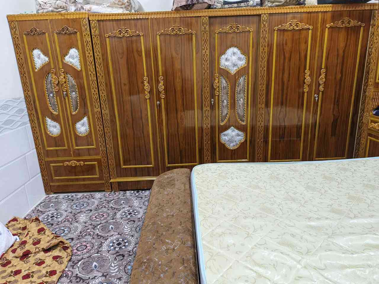 غرفة خشب • ميز تواليت • أثاث نوم
