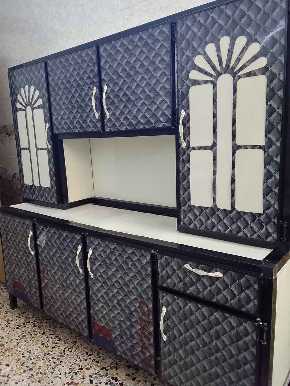 أغراض للبيع كلمن وسعره بغداد حي الخطيب قرب اسواق تفاحة ***********
