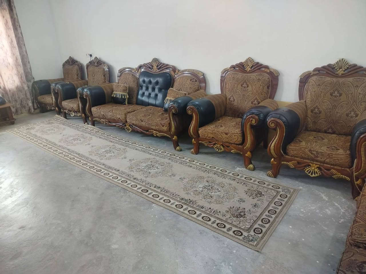 تخم للبيع ملكي ١٠ نفر سعر 250
مكان بيجي
***********
