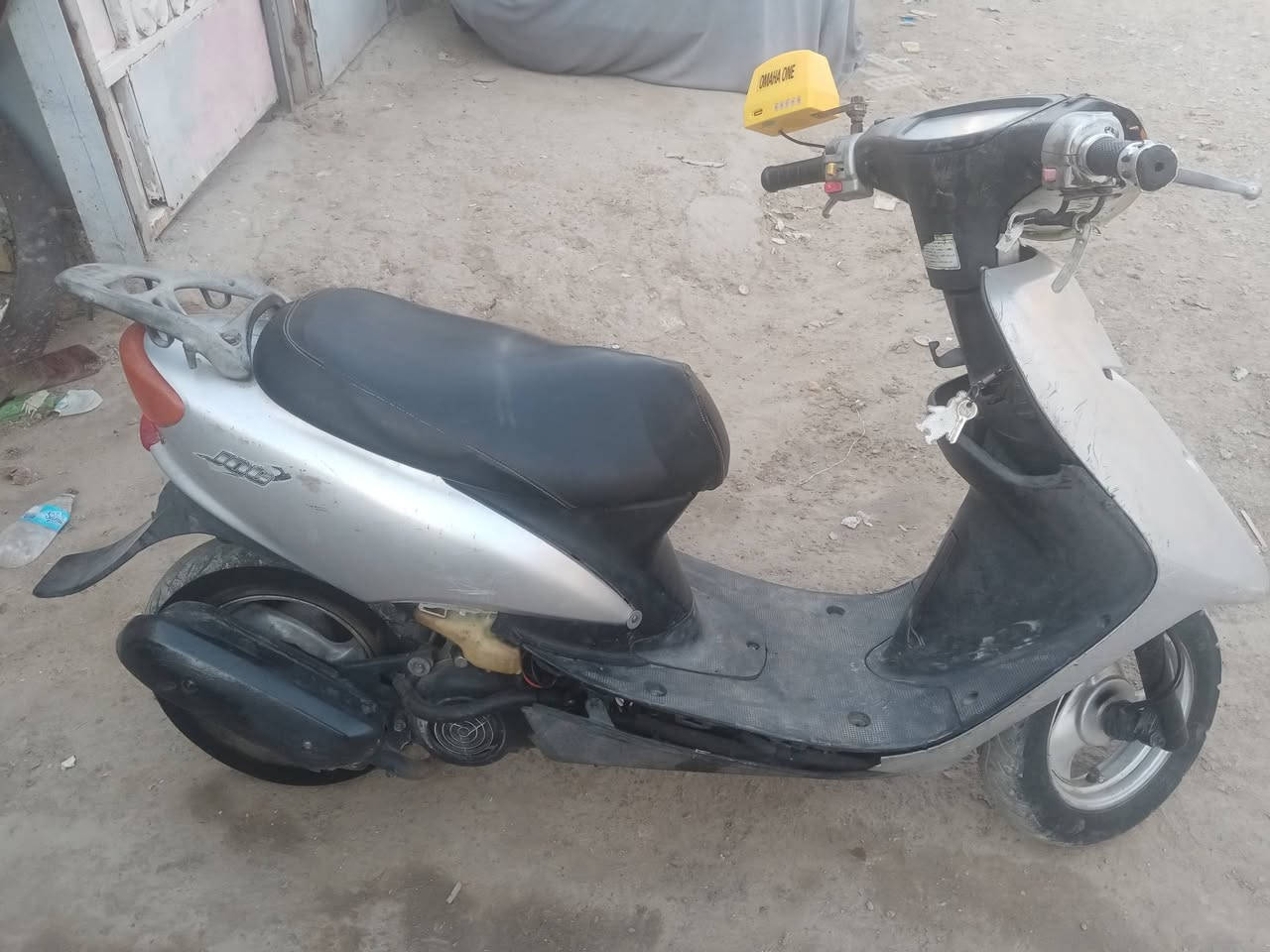 السلام عليكم للبيع دراجه عصفوريه 60 شغاله وكامله سلف هندر كهربائيات كلها كامله رايدها ب 150 الف مكاني بغداد الكاظميه للتواصل ***********
