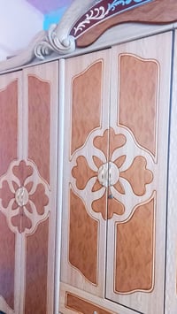 خشب ايطالي • غرفة نوم كاملة • ما مستخدم