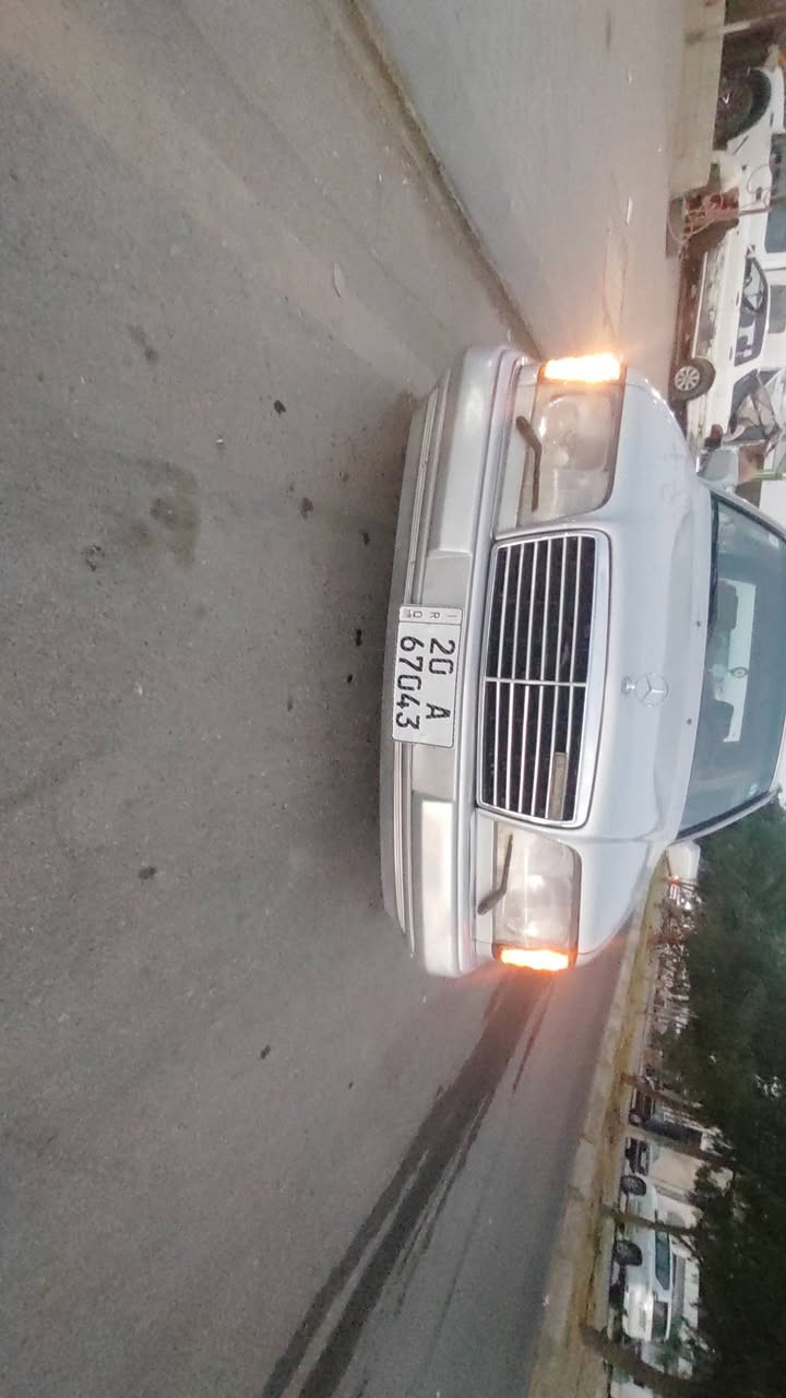 مارسيدس بيبي موديل ٩٠ سنويه ل ٣٢ هزه وبراد ٣٢ سياريه بسمي قواعد دبل بلاادي صبع عام جماليه صدر امامي خلفي جديد صار ١٠ تيام حولته بسمي صافيه من كل شرعيات تبريد ويا لسويج كير ومحرك شرط تراي ماشاءالله جنها حديث داخل مابي زلق ابره دهن كير محرك جديد مناقصها اي شي محرك ٢٥٠٠ بطه مكاني كهربايات فول جام كهربائ ديالئ جلولاء *********** ٧٠ وبيها مجال
