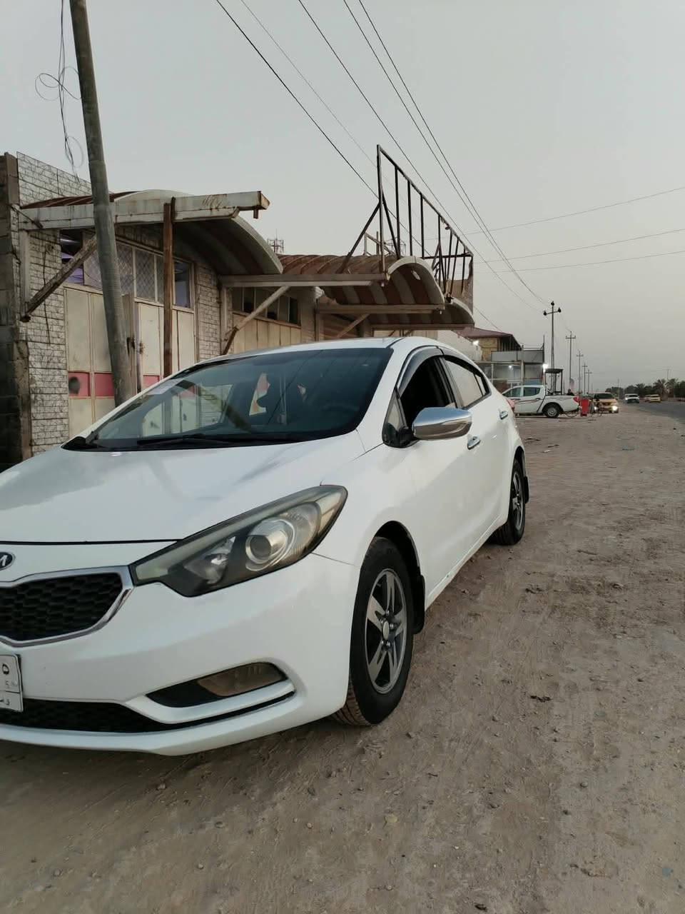 ​السلام عليكم كيا سيراتو للبيع
اللون: [أبيض]
​حالة البدي: [ بيها صبغ قطعة وحدة/الجاملغ الايمن عكس السايق]
​المحرك والكير مكفولات. 
​​تحكم استيرن جهتين
​تبريد ثلج 
​دواخل جديدة ونظيفة بحالة الوكالة
​حدادية وتخم أطارات جديدة
​السعر: [ السعر عند الاتصال]
​المكان: [الديوانية]
​للتواصل: [***********]
