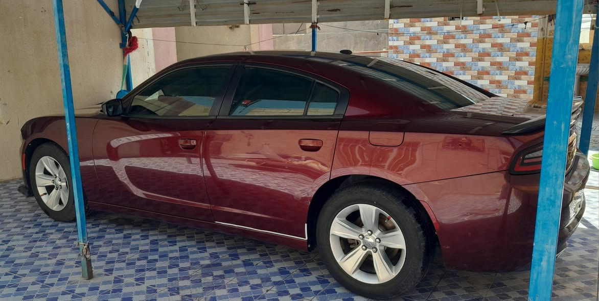 ﷽
سلام عليكم  ***********
جارجر موديل 2018 اصل🚘 بلاك توب
لون كرزي🍒 ماروني🍓
استخدام شخصي ما مشتغله خط ولا عبريه 
مكفوله من التبديل والصبغ 
كير محرك كفاله عله وضع الشركه 💯
 ادامه مضمومه بانزين💯  
تبريد 100‎%‎❄️❄️  
كامره  خلفيه دواره 📷
منظومه زنون  قوي جدا 🔦🔦
رقم ذي قار بسمي 👍
شرط التحويل ثاني يوم 
ماشيه 107 ميل 🔁🔀
محرك 3600
كير ماوس 8 نمر
شاشه حجم وسط 📺 
حساسات خلفيه
تشغيل عن بعد 
داخله تقرير تعمل وتسير
ما ناقصها شي الكل شغال
سونار موجود اولاد كريم حسون
صور الخارج +التقرير بأمريكا موجود 
ويل حجم 18/60/235
سنويه لحد 4 / 2029/5
السعر 190وبيه مجال بسيط 
مكان الناصريه قضاء الدوايه
