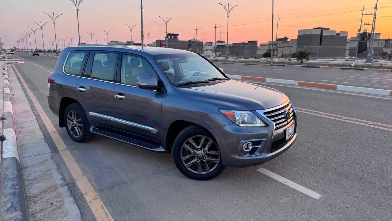 Lexus LX570 Sport 2012

* وارد خليجي
* مكينة 5700 V8
* دفع رباعي 4×4
* فئة Sport
* كير أوتوماتيك
* تشغيل بصمة
* فتحة سقف
* كشنات جلد
* كهرباء كاملة
* كشنات تبريد وتدفئة
* تحكم بالسترين
* شاشات وأنظمة ترفيه
* كاميرا خلفية
* حساسات
* مثبت سرعة
* تحكم بالمقود وأزرار تحكم متعددة
* تبريد أمامي وخلفي
* مكفولة كفالة عامة 
مواصفات السيارة هواي وخير من الله 

📍 السيارة بكربلاء
💰 السعر: 35,000$
     تواصل : ***********
