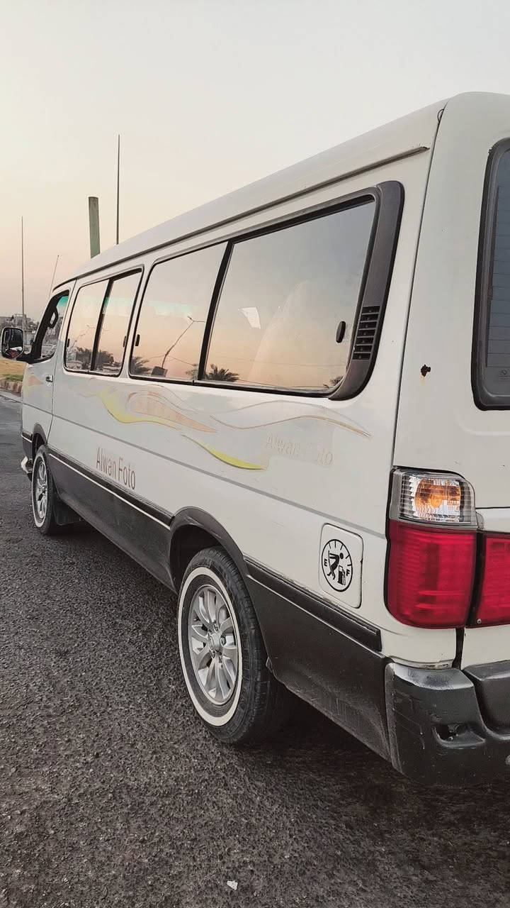 سلام عليكم من رخصت مدير الكروب عندي سياره فتون موديل ١٥ السياره موصليه ماعليه شارت حجز السياره كله علا وضع الشركه تبريده محوار ويسويج مكانه كربلاء السياره جهزه من كلشي ***********
