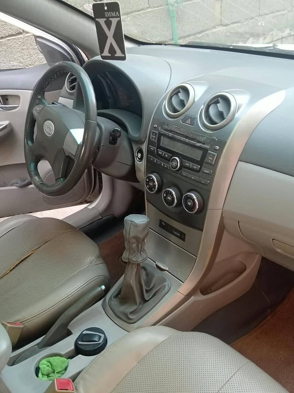 بي واي دي جي ثريه13رقم نكليزي كربلاء تبريد شغال حداده جديده مابيه ضرر بس طخه بل جنطه *********** //////***********
