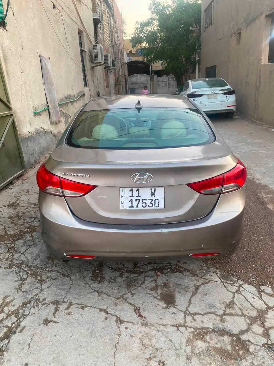 السلام عليكم 
النترا ٢٠١١ مضلع وارد امريكي بدون تبديل ليبل واحد صبغ بنيد وجاملغ مكينه 1800 دوش المرغوبة كير خير من الله تبريد شاشه بلاد كامرة بلاد رقم بغداد هزة جديدة 
مكاني بغداد البلديات 
السعر 80 

***********
