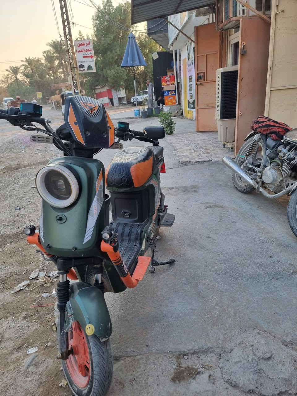 دراجه شحن البيع 
فول. نظافه  شرط الفحص
دراجه من ايدك الشارع  
العنوان بعقوبه باب الدرب قرب سواق الشمري 
***********
