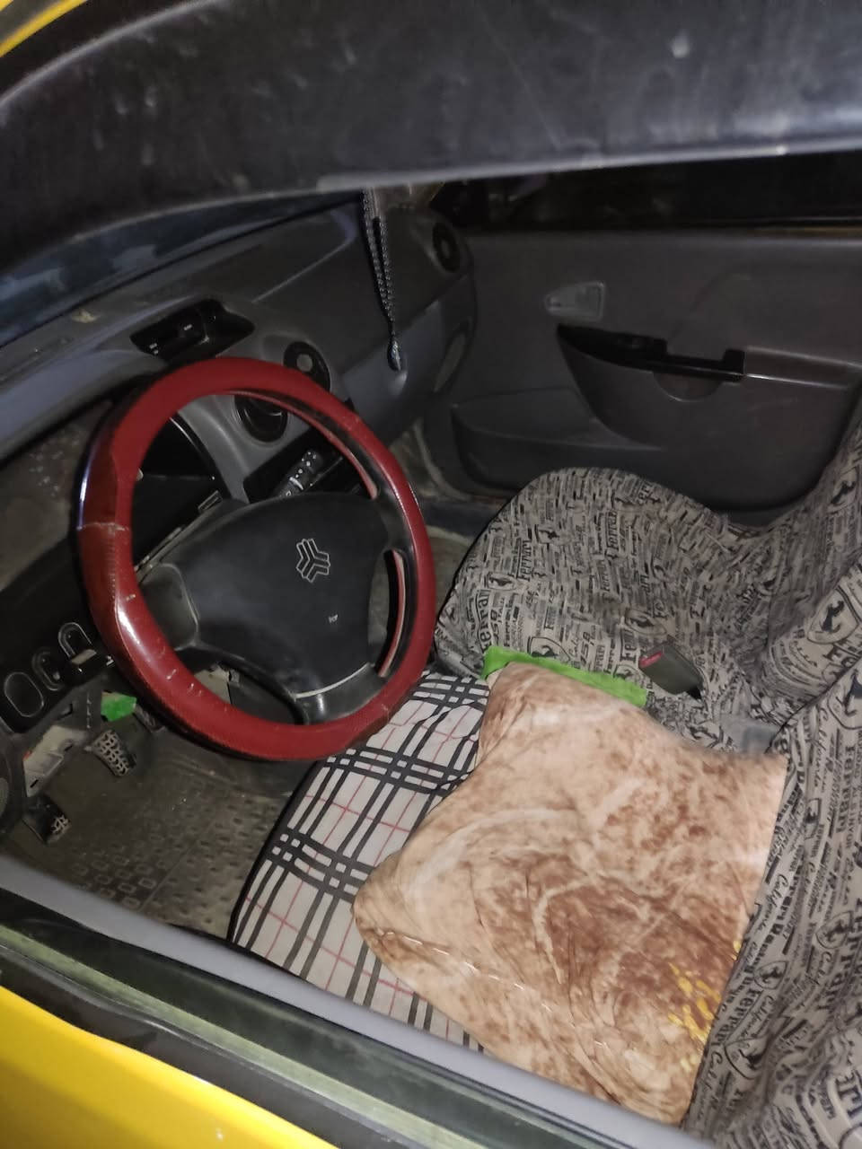 سايبه موديل ٢٠١٢ للبيع ب١٦ وبيه مجال بسيط كير محرك كفاله 
***********
ما متواجد على الفيس
