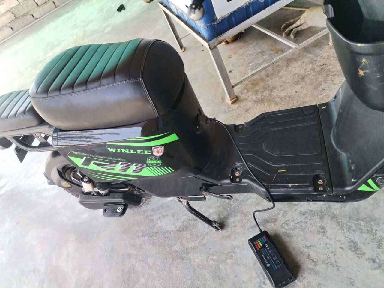 ألسلام عليكم
ماطور شحن للبيع
النوع. R11
موديل.2025
بطارية .نوع ونلي5 بطاريات
السعر .650 وبي مجال
الاستفسار الاتصال على *********** متواجد خاص

