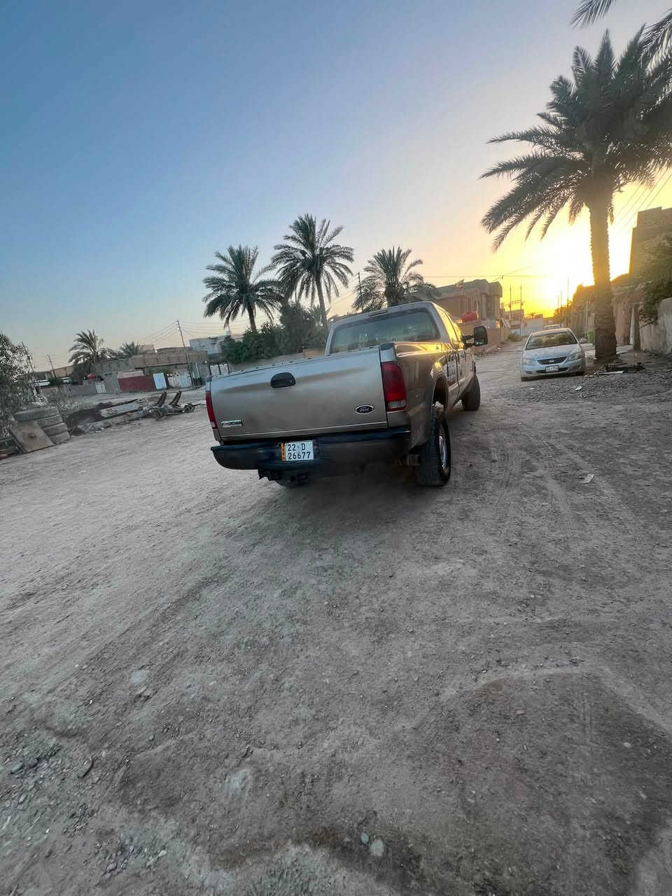 سلام عليكم فورد ٢٠٠٧ كاز كيره  فاصل بيه لبك يعني ابيعك كايم مكينه زينه عنوانه بابل ابو غرق *********** سعر ٨٠اوبيه مجال السياره بسمي رقم اربيل
