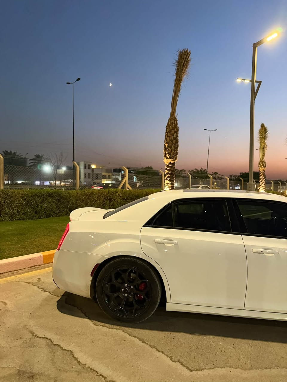 اوباما C300 S للبيع موديل 2016 كلين 

للبيع اوباما S موديل 2016 كلين بدون قطرة صبغ 

ماشية 123 الف مايل رقم سليمانية باج تضليل 
دعامية عريضة سستم صوت boss 
محورة منظومة غاز حكومية 60 لتر وجاهزة للاخير 
بيها مكانين بارد فقط غيرها مكفولة كير ومكينة 

سعرها 250 ورقة وبيها مجال شي بسيط جداً
مكاني بغداد الغزالية /***********
