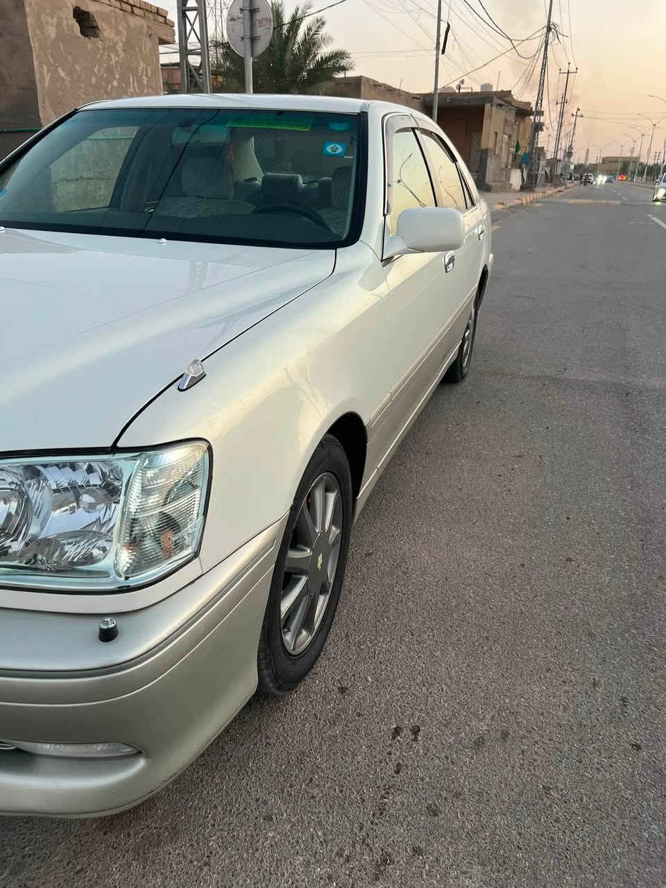 سلام عليكم ملكه خضراويه رقم ذي قار باسمي تحويل مباشر دكمتين اربع كشنات كهرباء لايت زنون لكزز يصعد وينزل السياره مكفوله من الكص والنقل والعيب الشرعي حداده جديده تواير طخم كامل قبل شهر شديته السياره كامله غير متواجد على الفيس ***********
