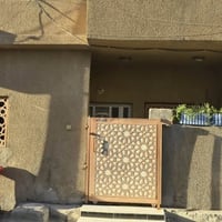 دار للبيع ملك صرف باسمي الموقع: الاعظمية / المقبرة الملكية قرب مستشفى ...