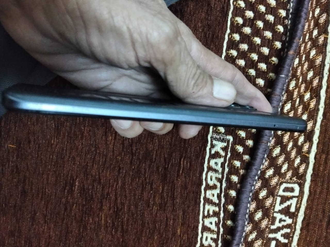 ريلمي 8 برو • ١٢٨/٨ • سوبر امولد