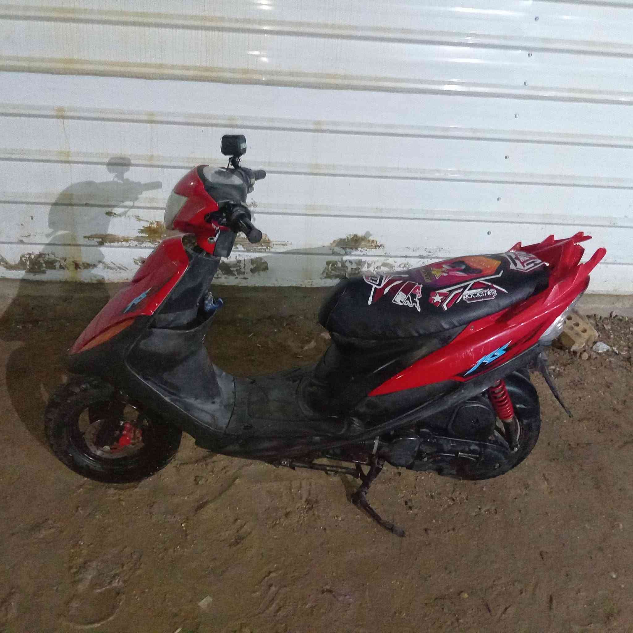 500

نص مكتوب في الصور:
- Jy 19 Junie 12:01 am. حله شارع 80 مقابل حي أمام *********** Antwoord