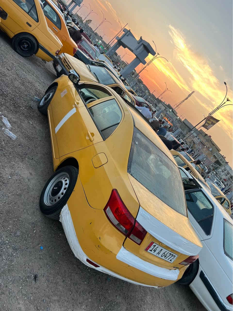 السلام عليكم سيارة بيوايدي لبيع مديل ٢٠١٦ فول مواصفات كشنات جلد فتحت سكف بصمة كير اوتماتيك سيارة بلادية نضيفة كلشي بيهة شغال بسمي مصفرة جاهزة للتحويل رقمي *********** البصرة, العراق

