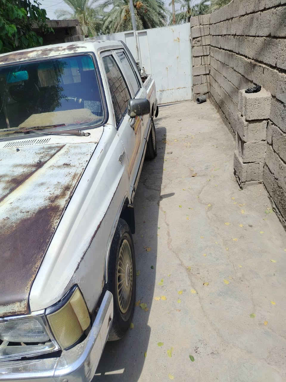اسلام عليكم للبيع بيكم تيوتا موديل 85 السيارة كير مكينة شواصي مكفولة السيارة تحويل مباشر هزة كاملة لاستفسار الاتصال على الرقم ***********
