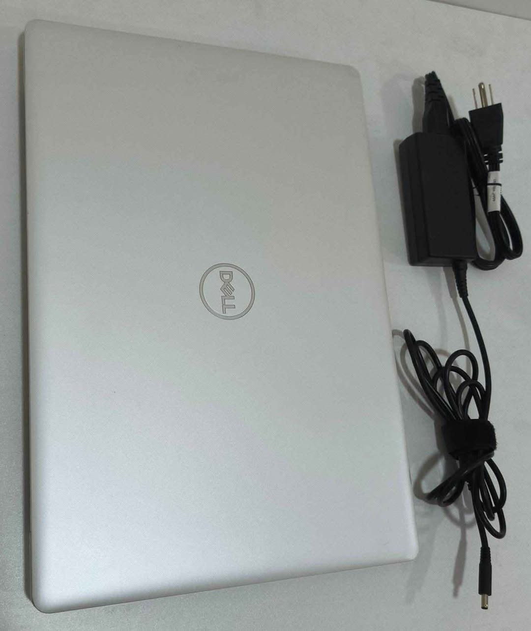 ديل • i3 الجيل العاشر • رام 8 SSD 256
