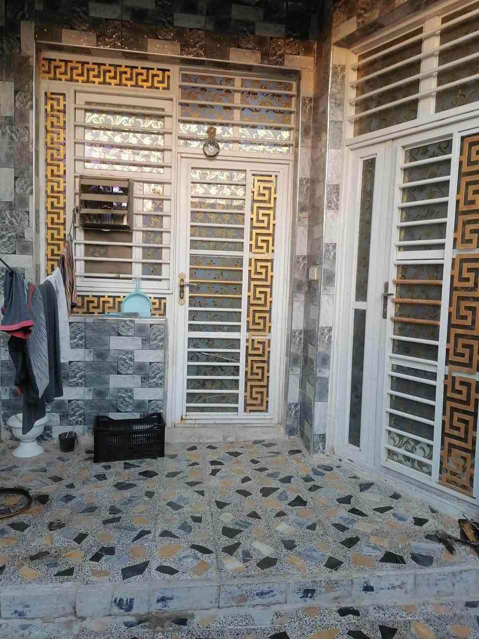 مكتب اكرم الحاتمي للعقار  ***********
==================================

         دار للبيع  المساحة 120 متر طابو صرف  

         حي ميسان قطاع 14 قرب شارع الكيات            
                        
==================================
                             طابقين 

    الطابق الاول/  صالة ومطبخ وأستقبال 

   وصحيات داخلية وخارجية ومكشوفة وطارمة 
 
      الطابق الثاني/ غرفتين وصالة وصحيات 
                                           
         بناء طابوق والسقف صب كونكريت                  

              السعر  190 مليون وبي مجال 

للاستفسار الاتصال بالرقم  *********** وات سآب 

   او مراجعة المكتب/ عنوان المكتب النجف الكوفة 
  
     حي ميسان شارع الكيات مقابل اسواق حليم
