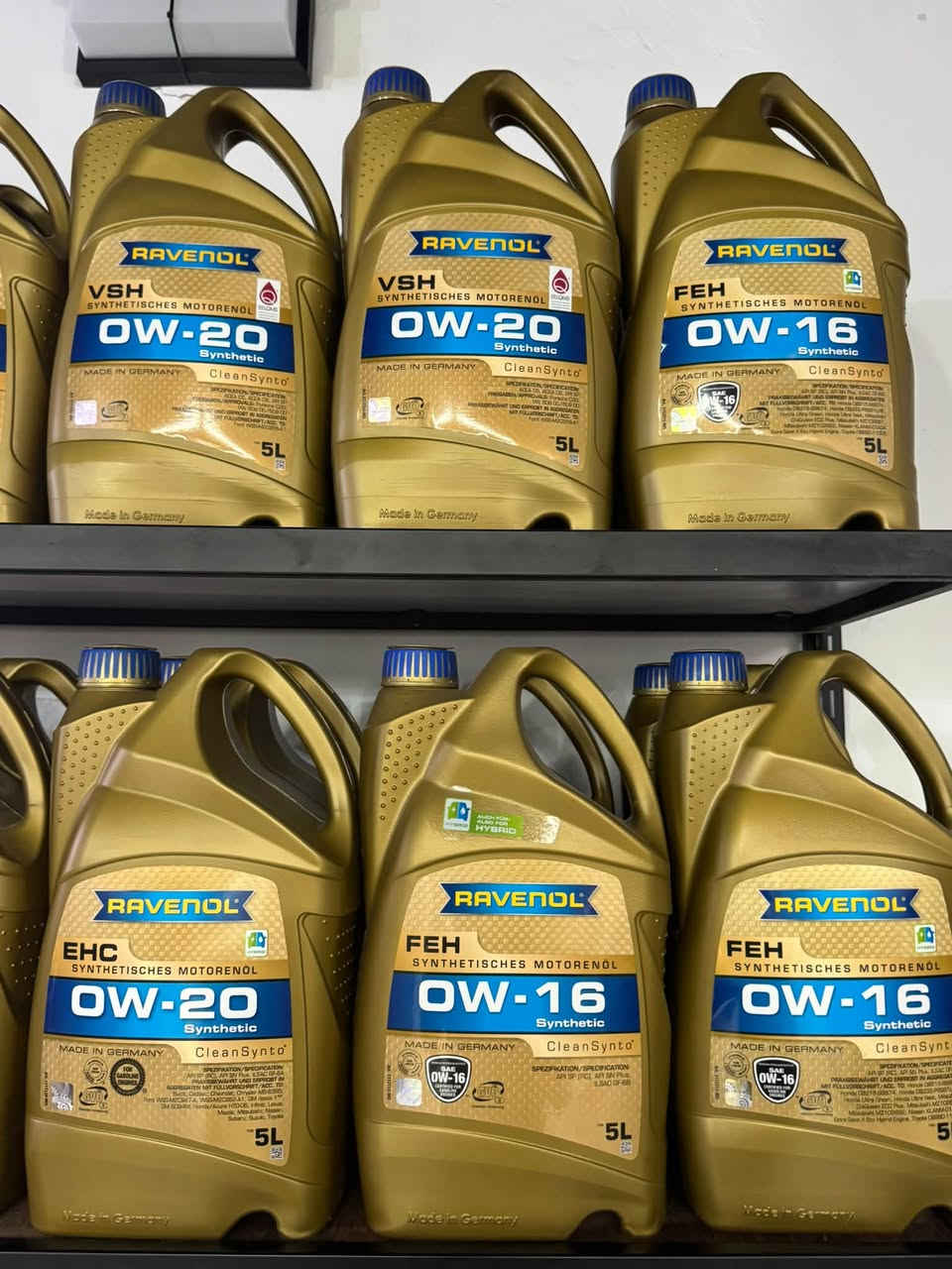 سلام عليكم
زيوت رافينول (ravenol) الاماني متوفر جميع القياسات 
ومتوفر كودات خاص VW 
عنوان كركوك كراج شمال قرب جسر شورجة
*********** اسطة نجاة
