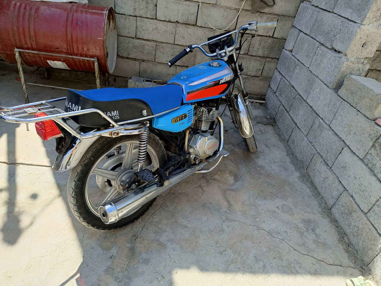 دراجه للبيع موديل 21 سعر 350 بي مجال الموشراي لا يخابر***********
