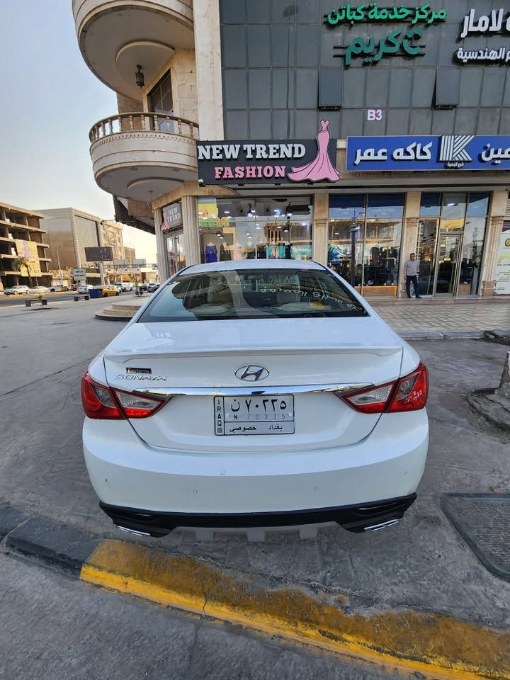السلام عليكم

سوناتا موديل 12 خليجي رقم بغداد تحويل مباشر محرك 2400 دوش صار 4 اشهر مبدله اخذته زيرو المحرك سيارة عليها ادامه كامله من تبريد من حدادة امامي وخلفي بيه فقط صبغ وسونار مرفق مع الصورة سعرها 107 وبيه مجال جدا بسيط الشراي يتصل على هذا رقم *********** ملاحظة الصورة جديدة مو قديمة
