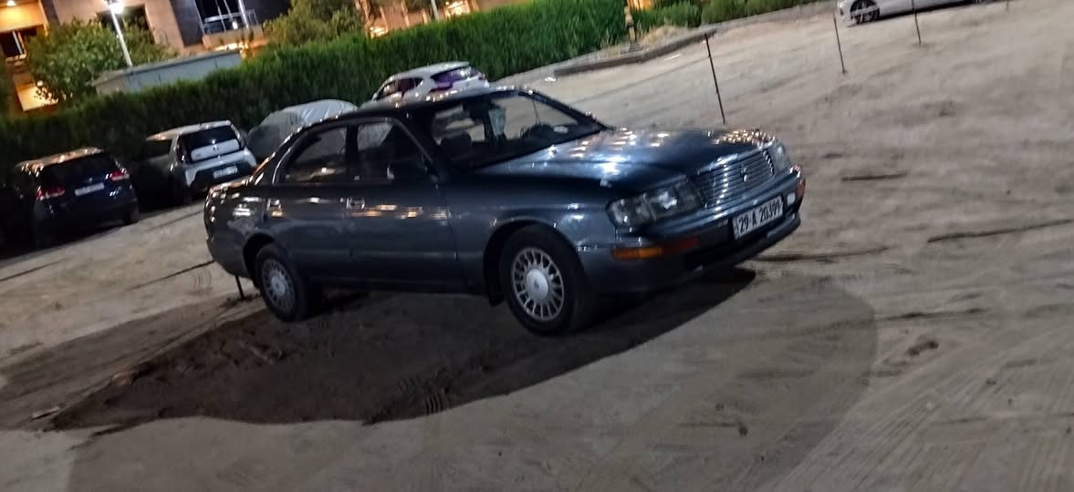 السلام عليكم 
بطه للبيع موديل 1992 جاهزه بأسمي 
سنوي لل29 تحويل مباشر رقم واسط انكليزي 
مصبوغه جديد ابلاديه
 مكفوله نقل واصوليات تبريد شغال
 سنتر لوك شغال فتح وقفل... 
السعر 50 وبيها مجال 
مكاني بابل _مسيب
للاستفسار ***********
