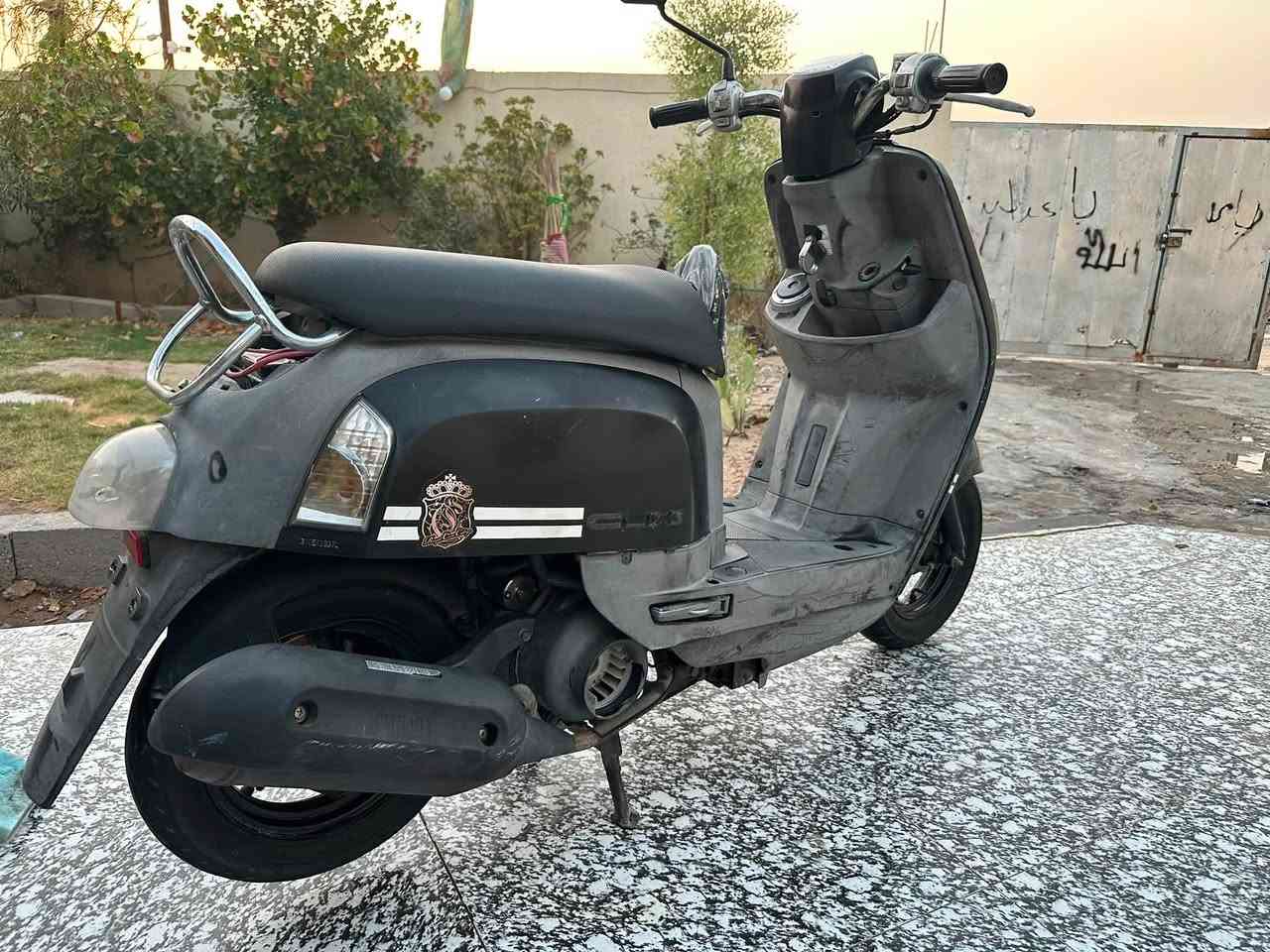السلام عليكم
دراجه بوليسي البيع دراجه وكيل صارلي 5اشهر عندي من البيت الشغل مسافه قريبه 
دراجه كلشي شغال بيها 
سلف 
هندر 
اشاير 
لايت 
اصطاب 
الدراجه بلجيس برغي مامفتوح بيها ابد وكفاله عامه 
الستفسار ***********

االمو شراي لاتصل ابد سعر مليون
