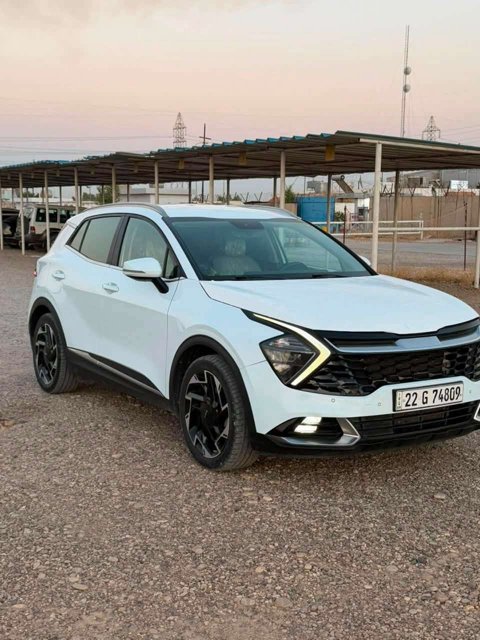 السلام عليكم
� للبيع سبورتج موديل 2022 خليجي 🔥

🚘 ماشية: 63 ألف كم
✨ المواصفات: فول أوبشن
🌟 فقط بانوراما مابيها

المواصفات:
* اوتو هولد
* مري شفط
* اشاير بالمري
* لد نهاري
*رقم شمالي
* بصمة ابواب
* شاشة كبيرة
* كامرا دوارة
* بصمة تشغيل
* داخل لونين مميز
* انضمة قيادة
* تخم تاير جديد
* تبريد ثلج 
* هند بريك دكمة
* هيترات كشانة
* كشانة جلد
* هيتر ستيرن
* صندوق كهرباء
* نقاط عمياء
* شحن لاسلكي
* شفتات ستيرن
* تشغيل عن بُعد
* حساسات أمامية وخلفية

ضرر بسيط مو ضرر وانما :
بيه شبرين صبغ براس البنيد، بسبب طخة كلش خفيفة كشرت الصبغ، وتم تصليحها بدون أي تعديل أو سحب، فقط بخ، وماشر بالصورة. يعني حاليا سياره نضيفه ١٠٠/١٠٠ كير محرك حدادية صدر كله كفاله شرط

📍 رقم أربيل
✅ شرط وكالة أو تحويل

📍 المكان: سامراء
💵 السعر: 188 وقابل للتفاوض بيها مجال اتصل وبيك خير وتدلل 
***********
