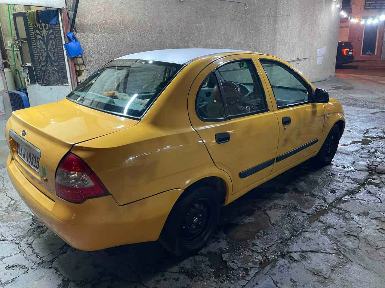 طيبة موديل 16 مكينة جديدة گير جديد كفالة مكينة وكير وتبريد شديت منضومة جديدة ثلج بفضل الله وحماوة ثلث
صدر جديد تخم تاير نضيف كلش 
مصبوغة حزام وبيهة طخة بالجاملغ الخلفي فقط.. سيارة متعوب عليهة ومال جناي ومناقصة شي
رايدهة ب 35 ومكاني بغداد المنصور والسيارة بأسمي شرط التحويل
***********
