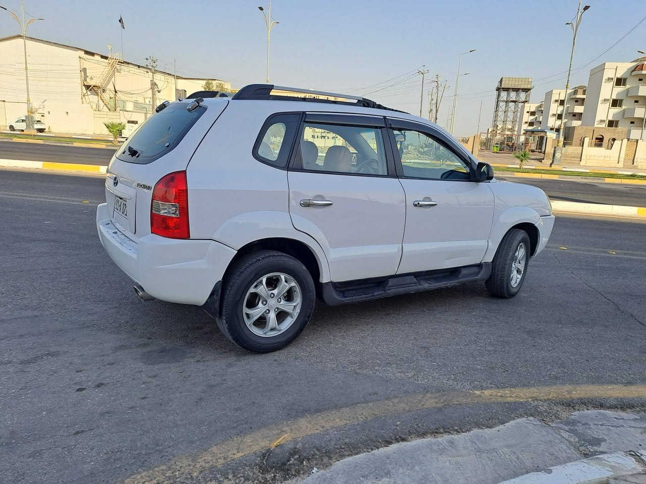 سلام عليكم  توسان مديل 2009 خليجي  سياره مكفوله من ضربه وتبديل مكينه 2000 دوش مرقوب  سيارة جديده وجاهزه تبريد حداديه تخم تارير  بيها مكانات صبق سعر 88وبيها مجال الاستفسار تصال ع رقم***********
