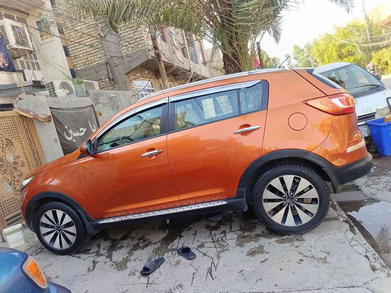 سلام عليكم سبورتج موديل ١١ رقم اربيل الدولي تحويل مباشر محرك وكير لوك برغي ما مفتوح بيهن تبريد ثلج صدر خلفي امامي جديد تخم تاير هوة ول اويالة جديد صبغ ٣ قطع سيارة مال جناي وبل عافيه على ياخذة السعر ١١٠ وبيه مجال للطيبين رقم الهاتف 
***********
*********** العنوان بغداد كاضمية او شعلة محرك دوش
